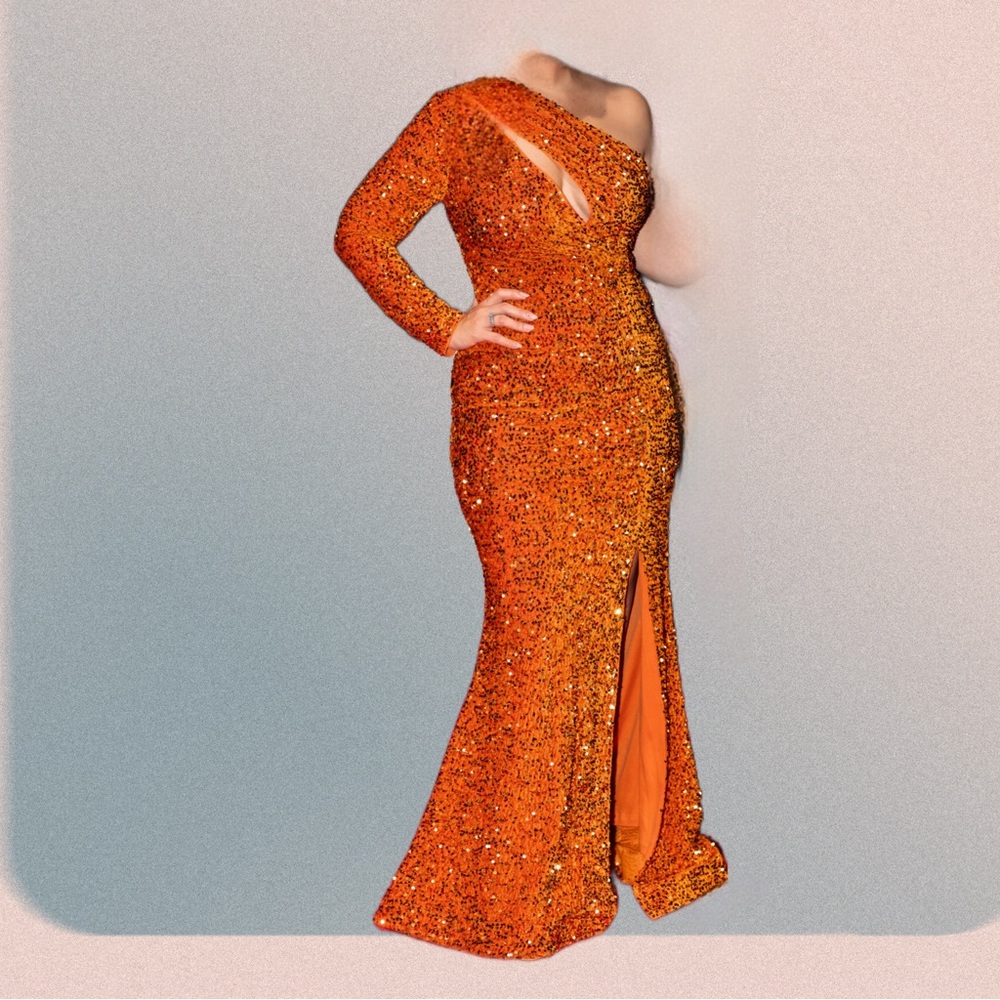 All-Sequin Corduroy One-Sleeve Suit only 3 hours of use